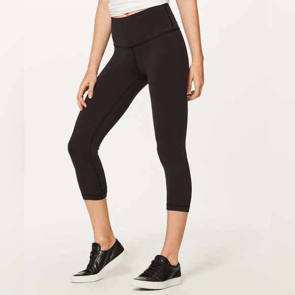 Lululemon Wunder Under Crop Hi-Rise Full-On Luon 21" Yoga Legging Black Size 6 - Picture 1 of 12